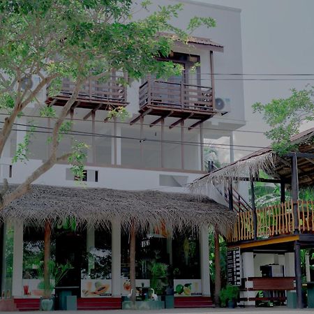 Wilpattu Restaurant & Guest House Pahala Maragahawewa المظهر الخارجي الصورة